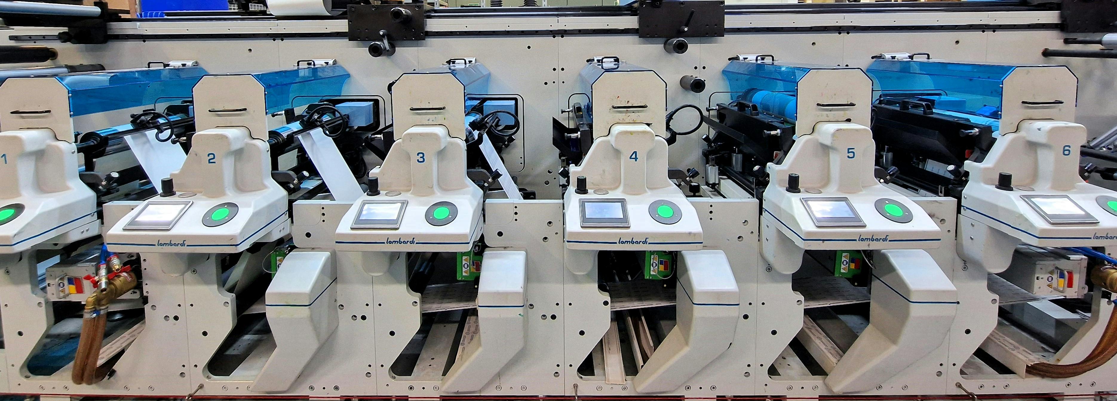 UV Ray equipaggia le macchine da stampa con sistemi UV LED presso Eurolabel e Skanem India
